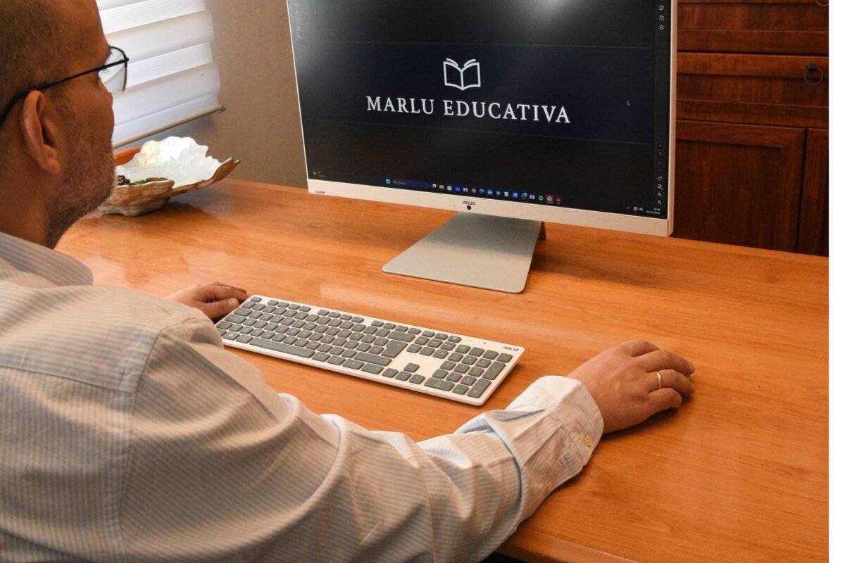 Clases de álgebra y análisis